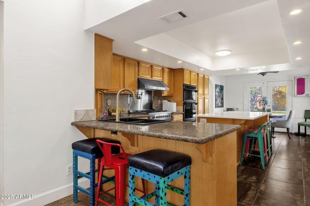 89 N RIATA Street, Gilbert, AZ 85234