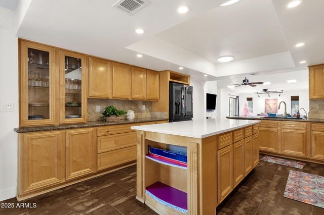 89 N RIATA Street, Gilbert, AZ 85234