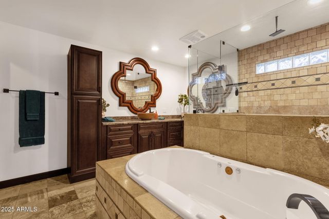 89 N RIATA Street, Gilbert, AZ 85234