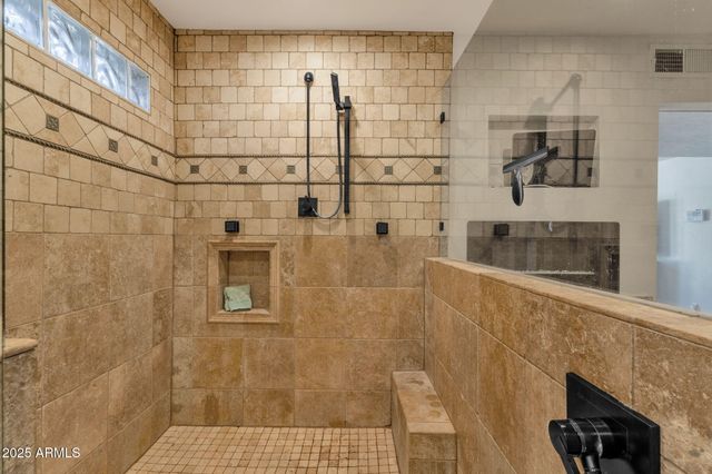 89 N RIATA Street, Gilbert, AZ 85234