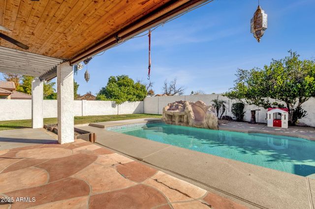 89 N RIATA Street, Gilbert, AZ 85234