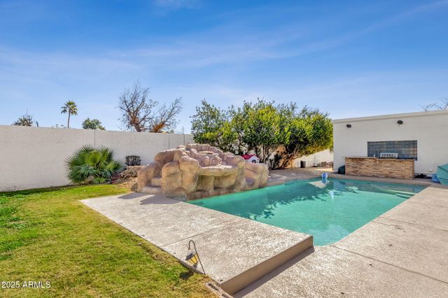 89 N RIATA Street, Gilbert, AZ 85234