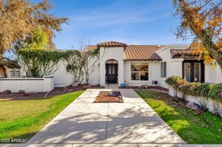 89 N RIATA Street, Gilbert, AZ 85234
