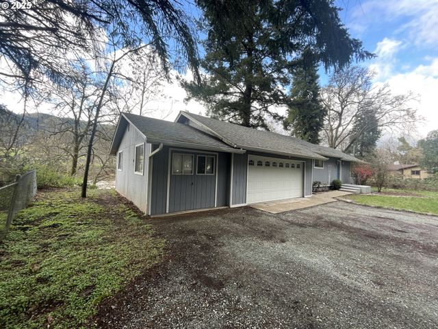 639 N OLD PACIFIC Hwy, Myrtle Creek, OR 97457