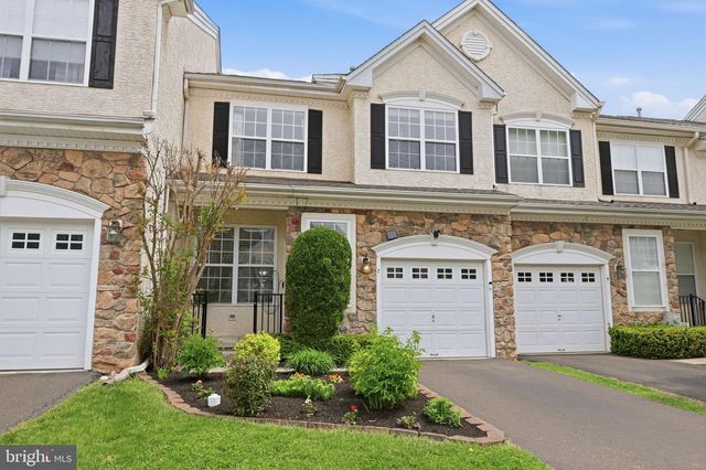 7 WELLINGTON RD, Newtown, PA 18940