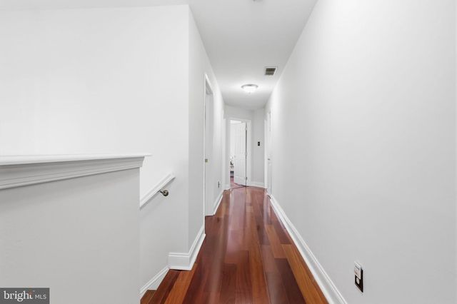 7 WELLINGTON RD, Newtown, PA 18940