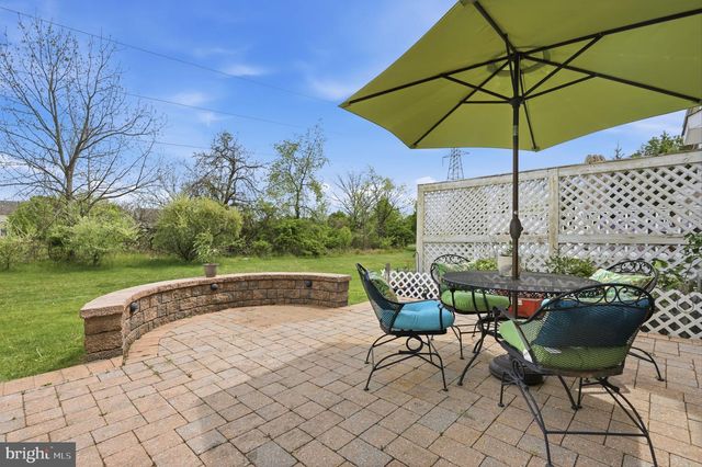 7 WELLINGTON RD, Newtown, PA 18940