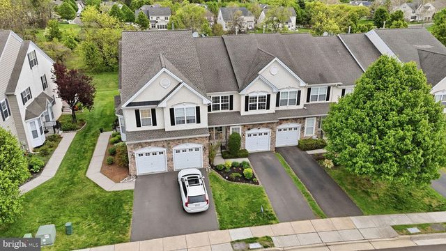 7 WELLINGTON RD, Newtown, PA 18940