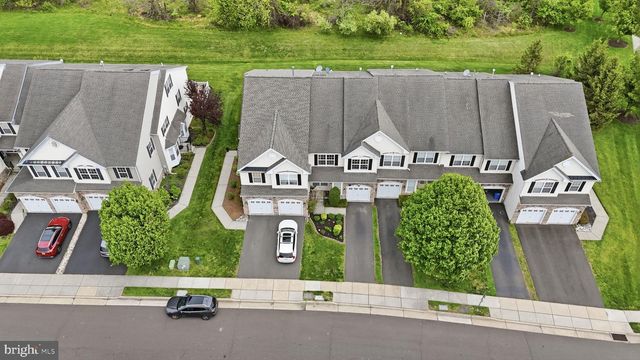 7 WELLINGTON RD, Newtown, PA 18940