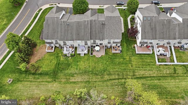 7 WELLINGTON RD, Newtown, PA 18940