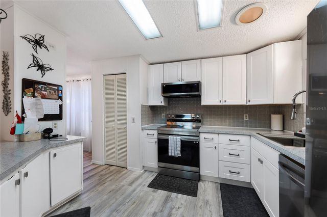 2100 KINGS HIGHWAY 744, Port Charlotte, FL 33980