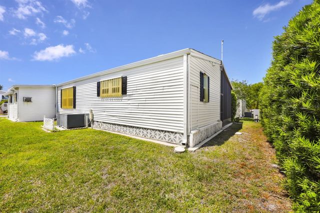 2100 KINGS HIGHWAY 744, Port Charlotte, FL 33980