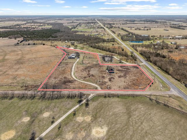 139 County Road 4302, Greenville, TX 75401