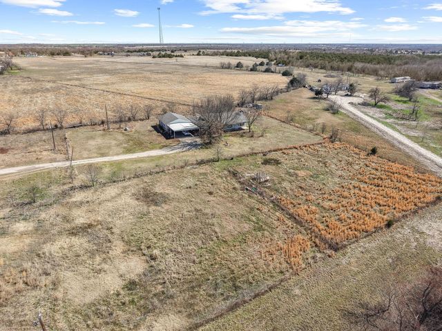 139 County Road 4302, Greenville, TX 75401