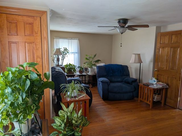 7 Willis Ave, Winthrop, MA 02152
