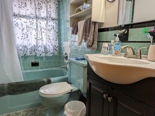 7 Willis Ave, Winthrop, MA 02152