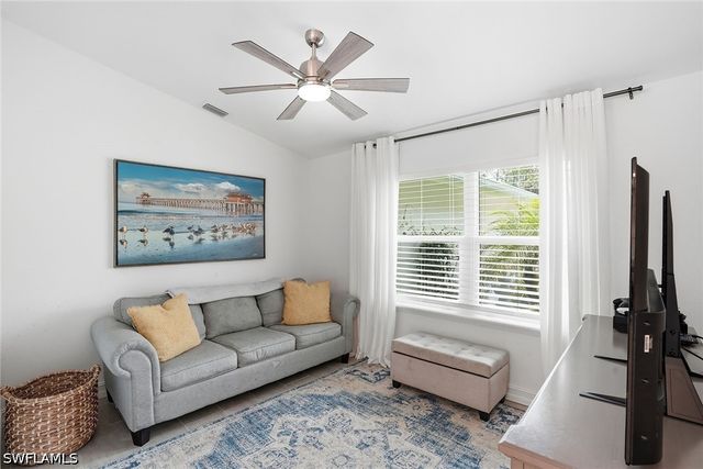 721 Logan BLVD S, Naples, FL 34119
