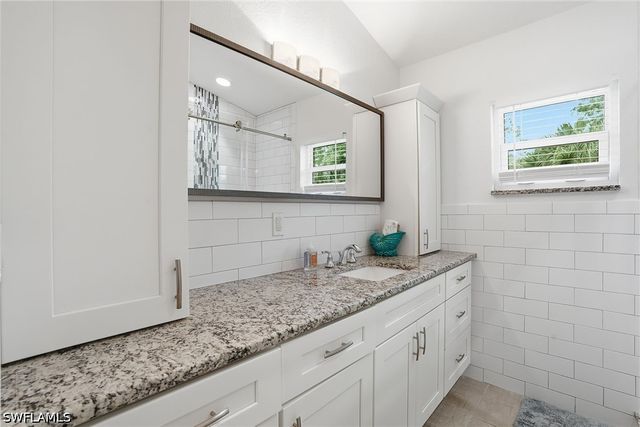 721 Logan BLVD S, Naples, FL 34119