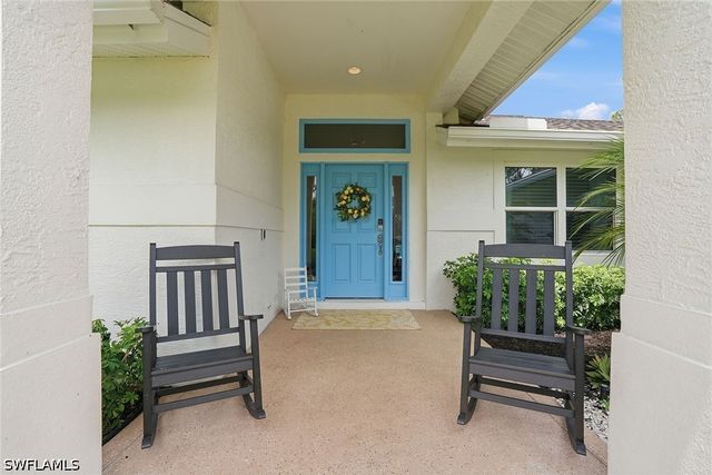 721 Logan BLVD S, Naples, FL 34119