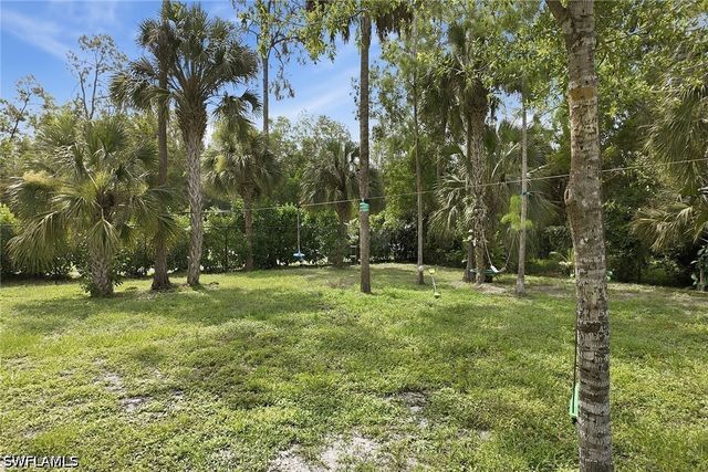 721 Logan BLVD S, Naples, FL 34119