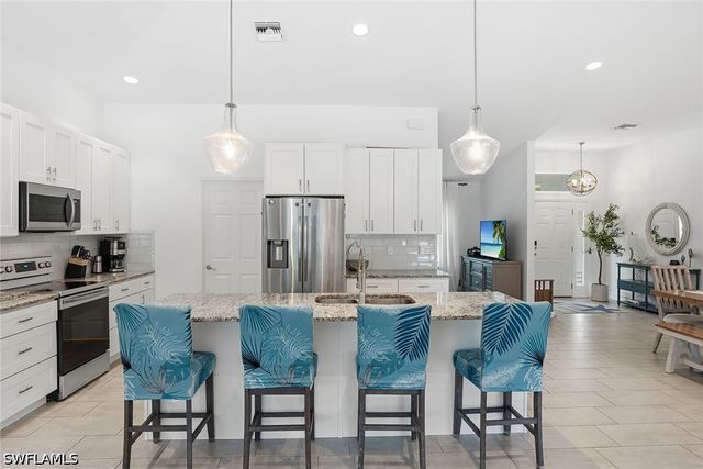 721 Logan BLVD S, Naples, FL 34119
