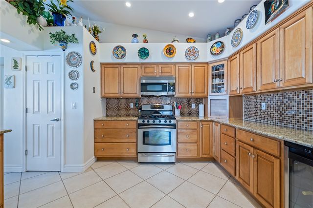 453 Chablis Court, Bullhead City, AZ 86429