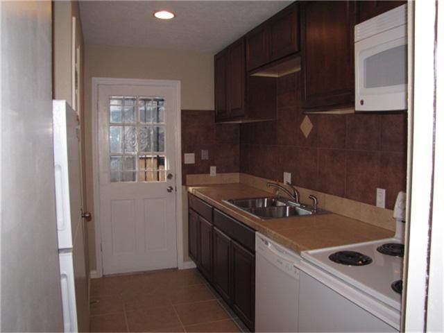 3303 W Greenridge Drive 23, Houston, TX 77057