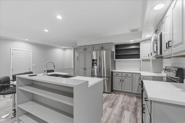 4028 Rownd Street, Cedar Falls, IA 50613