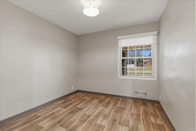 4028 Rownd Street, Cedar Falls, IA 50613