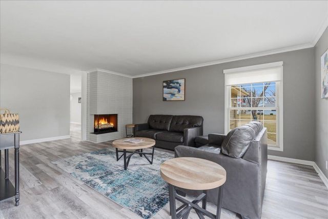 4028 Rownd Street, Cedar Falls, IA 50613