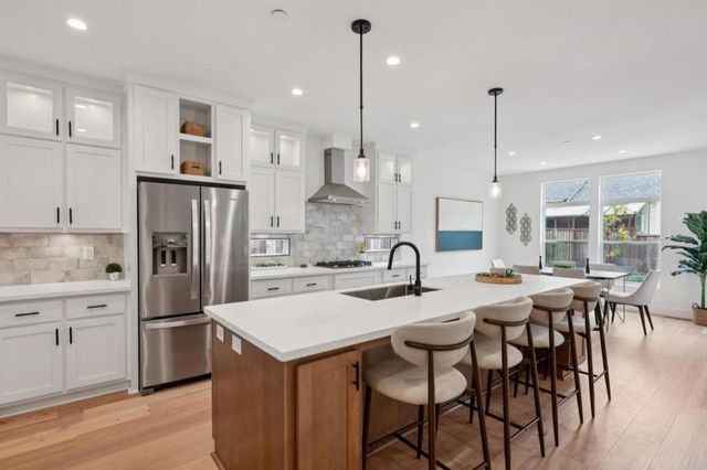 825 Edison, Montara, CA 94037