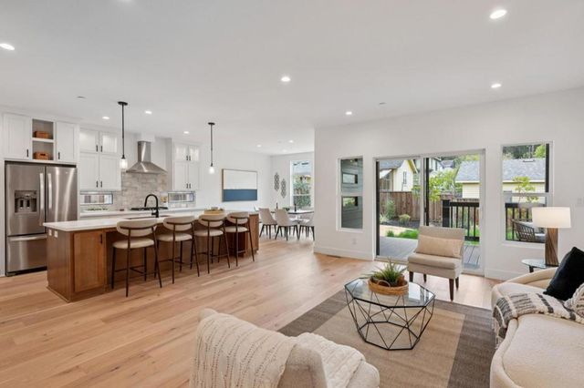 825 Edison, Montara, CA 94037
