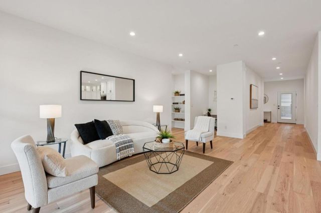 825 Edison, Montara, CA 94037