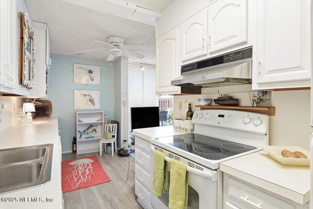 901 OCEAN Boulevard 1, Atlantic Beach, FL 32233