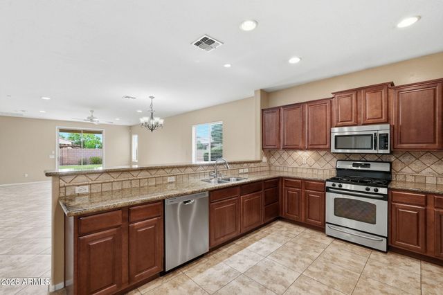 4081 S Pinnacle Place, Chandler, AZ 85249