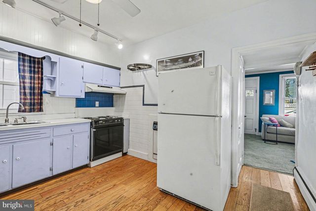 12 S WASHINGTON ST, Mechanicsburg, PA 17055