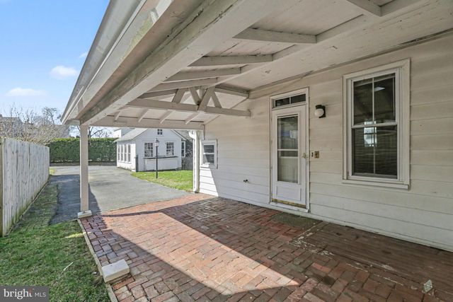 12 S WASHINGTON ST, Mechanicsburg, PA 17055