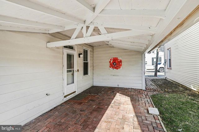 12 S WASHINGTON ST, Mechanicsburg, PA 17055