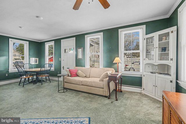 12 S WASHINGTON ST, Mechanicsburg, PA 17055