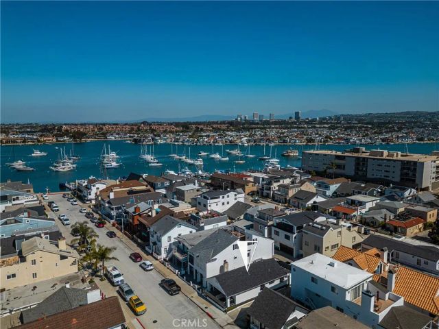 306 Alvarado Place, Newport Beach, CA 92661