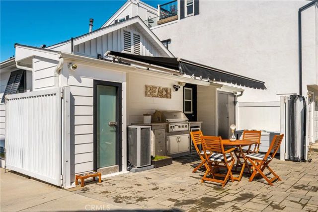 306 Alvarado Place, Newport Beach, CA 92661