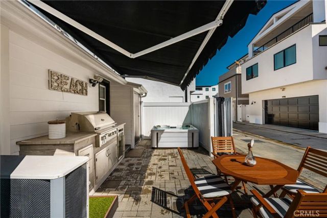 306 Alvarado Place, Newport Beach, CA 92661