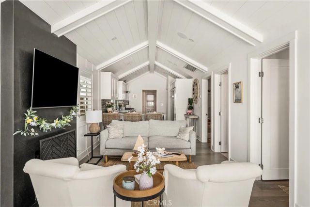 306 Alvarado Place, Newport Beach, CA 92661