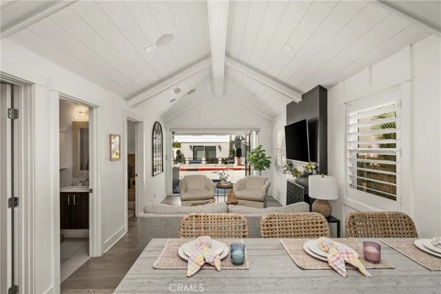 306 Alvarado Place, Newport Beach, CA 92661