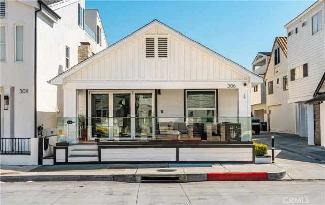 306 Alvarado Place, Newport Beach, CA 92661