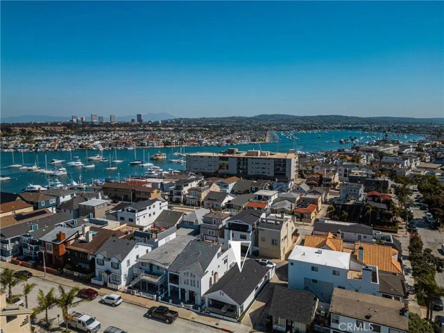 306 Alvarado Place, Newport Beach, CA 92661