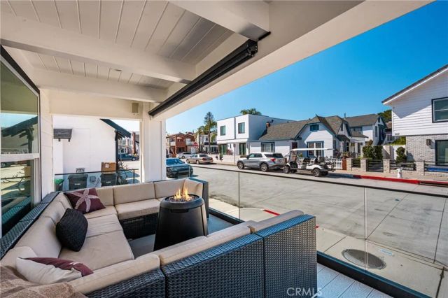 306 Alvarado Place, Newport Beach, CA 92661