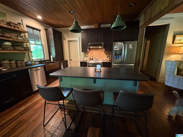 1406 HIGHWAY 22, Alexander City, AL 35010