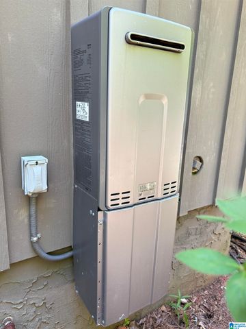 1406 HIGHWAY 22, Alexander City, AL 35010