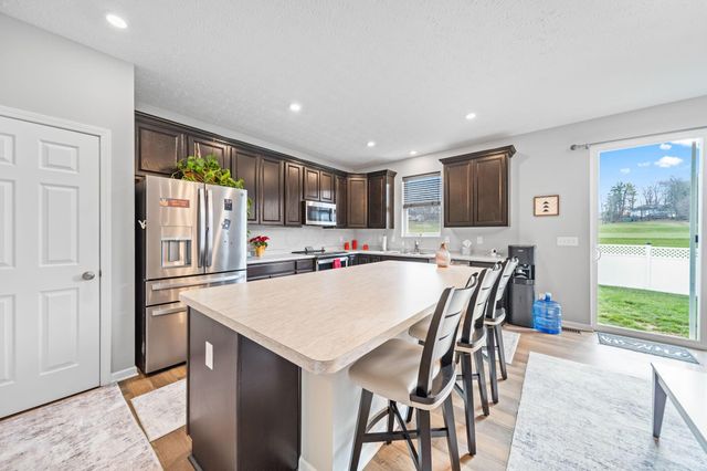 1908 Branch Place, Lancaster, OH 43130